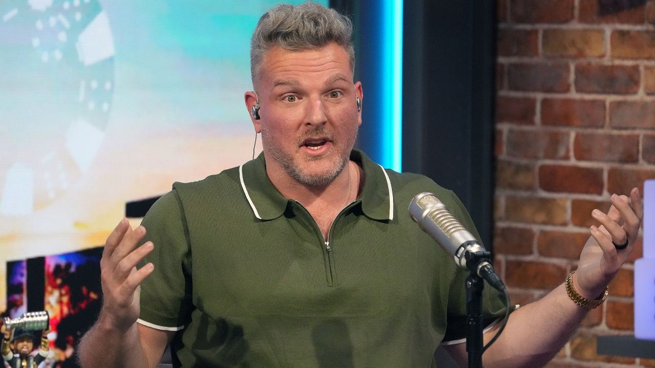 Weeks After Signing 85 000 000 Deal With ESPN Pat McAfee Showed