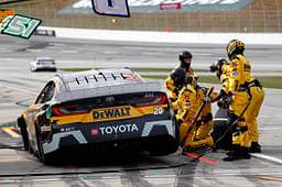 NASCAR Pit Crews: How hard is it to get a good pit crew in NASCAR?