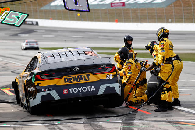 NASCAR Pit Crews: How hard is it to get a good pit crew in NASCAR?