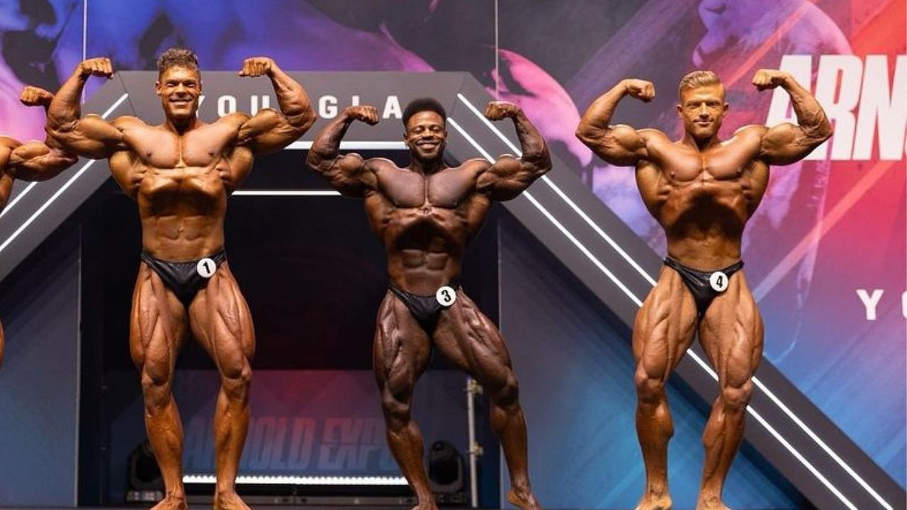 This shot is already in the same tier of iconic as the quad stomp imo : r/ bodybuilding
