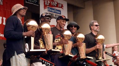 Bulls Player Bison Dele was Mysteriously Murdered on a Boat By Brother 5 Years After Winning a Ring with Michael Jordan