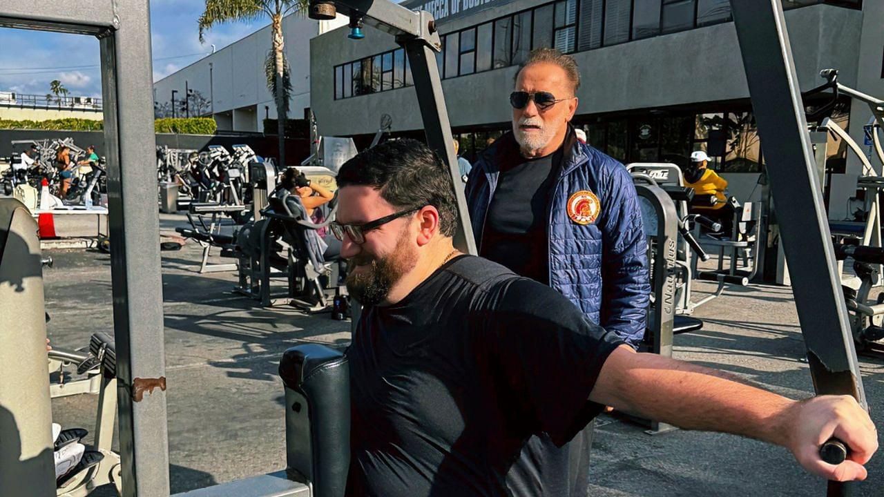 “Never Been to a Gym”: Arnold Schwarzenegger Pumps Up 400+ Lbs Fan to Bring a Big Physical Transformation