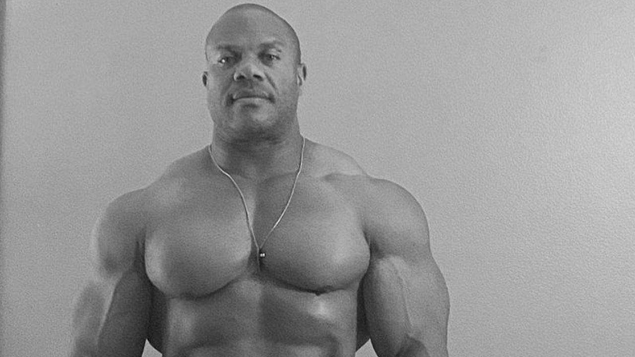 “Hoping That Someone Would Run Me Over”: Phil Heath Confesses Battling Dark Thoughts After Career Failure in College