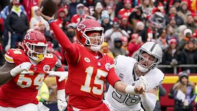 Raiders QB Admits to Maxx Crosby He Can't Be as Good as Patrick Mahomes: "It's Like Telling a Kid Go Watch LeBron James"