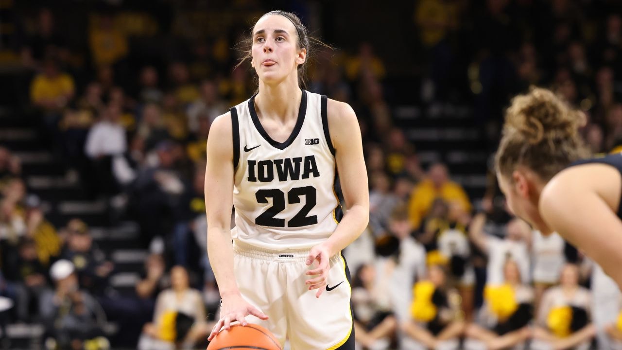 Caitlin Clark's Free Throw That Led to New NCAA Scoring Record the