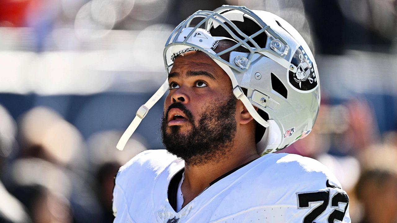 First Man Down During NFL Training Camp as Giants Guard Jermaine Eluemunor Leaves Practice