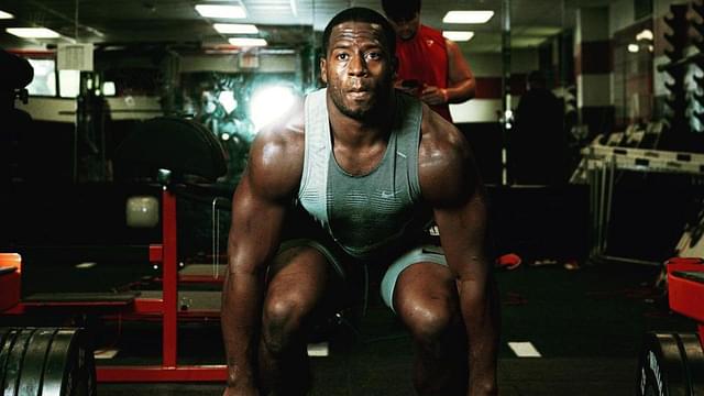 3x Pro Bowler Turned Boxer Deems Nick Chubb’s Heavy Weight Exercise as ...