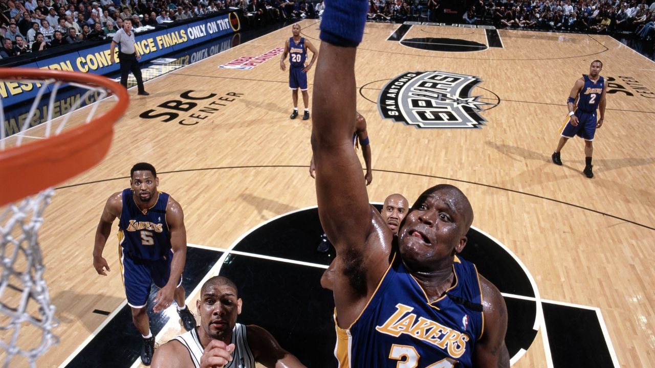 shaq shatters backboard