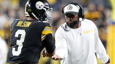 Oct 20, 2024; Pittsburgh, Pennsylvania, USA; Pittsburgh Steelers head coach Mike Tomlin (right) congratulates quarterback Russell Wilson (3) on his touchdown pass against the New York Jets during the second quarter at Acrisure Stadium.