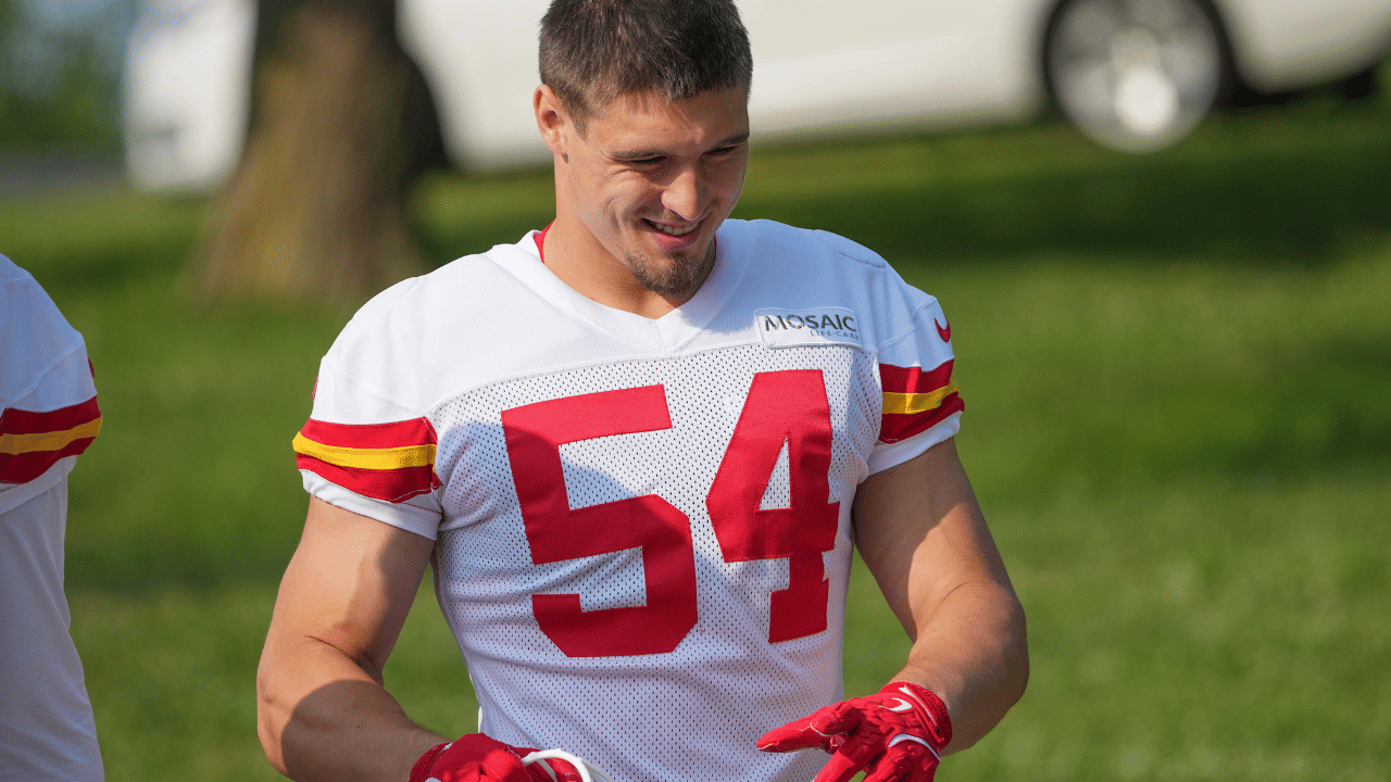 Former Chiefs LB Explains Why Leo Chenal is The "Most Underrated" Player on  The Chiefs Roster - The SportsRush