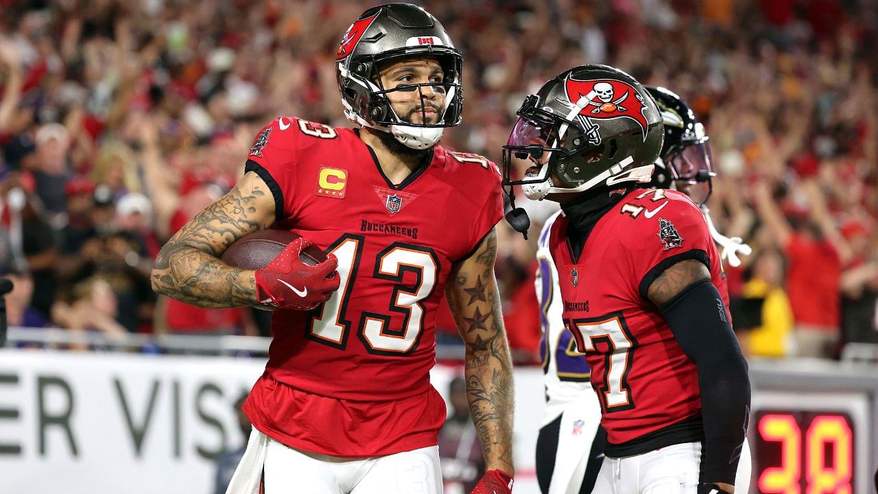 Tampa Bay Buccaneers wide receiver Mike Evans (13) catches the ball for a touchdown against the Baltimore Ravens during the first quarter at Raymond James Stadium