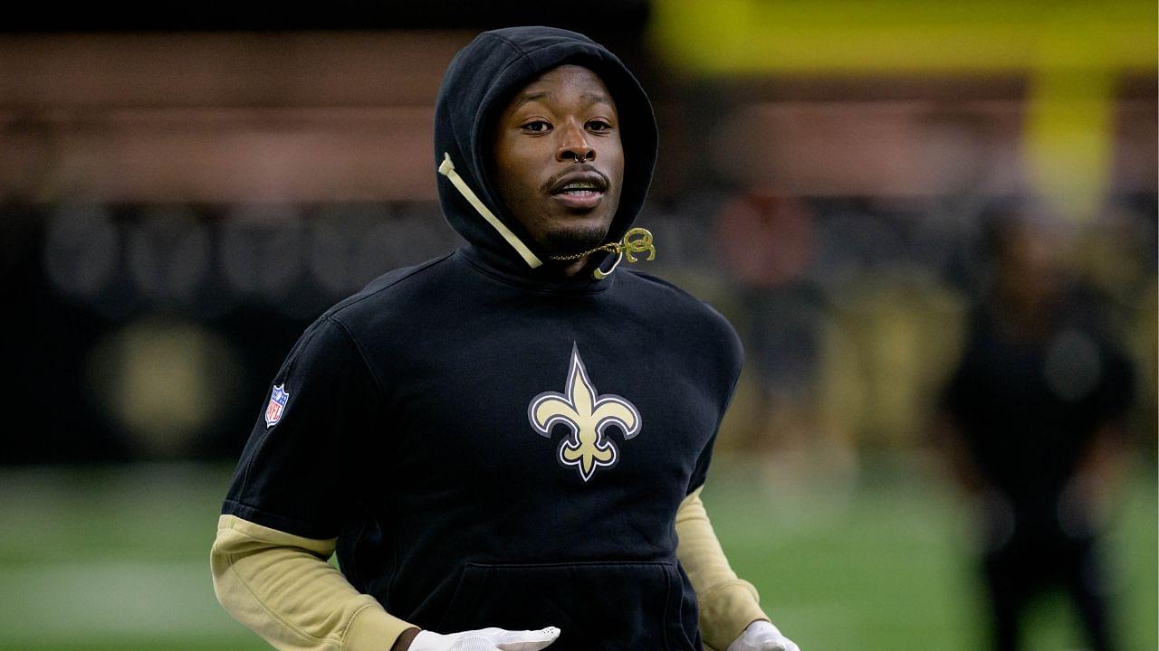 New Orleans Saints running back Alvin Kamara (41) warms up before a game against the Denver Broncos at Caesars Superdome.