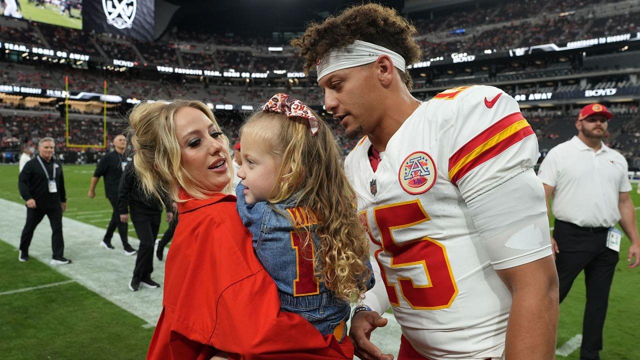 Kansas City Chiefs quarterback Patrick Mahomes (15) interacts with wife Brittany Mahomes and daughter Sterling Mahomes during the game against the Las Vegas Raiders at Allegiant Stadium.