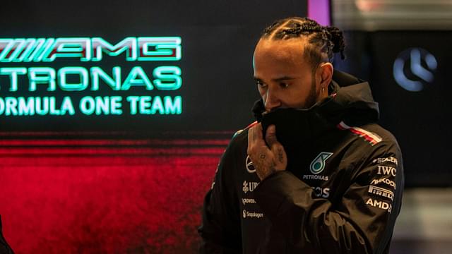 November 20 2024 Las Vegas NV, USA Mercedes AMG Petronas Motorsport driver Lewis Hamilton (44) of Team Great Britain coming out of Mercedes team garage into the paddock club area before the Formula 1 Heineken Sliver Las Vegas Grand Prix in Las Vegas