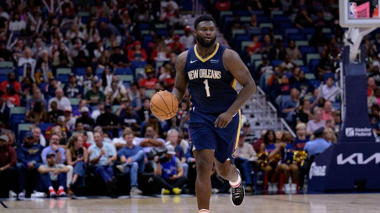 New Orleans Pelicans forward Zion Williamson (1) dribbles against the Cleveland Cavaliers during the first half at Smoothie King Center.