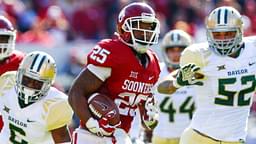 Nov 12, 2016; Norman, OK, USA; Oklahoma Sooners running back Joe Mixon (25) runs for a touchdown during the second half against the Baylor Bears at Gaylord Family - Oklahoma Memorial Stadium.