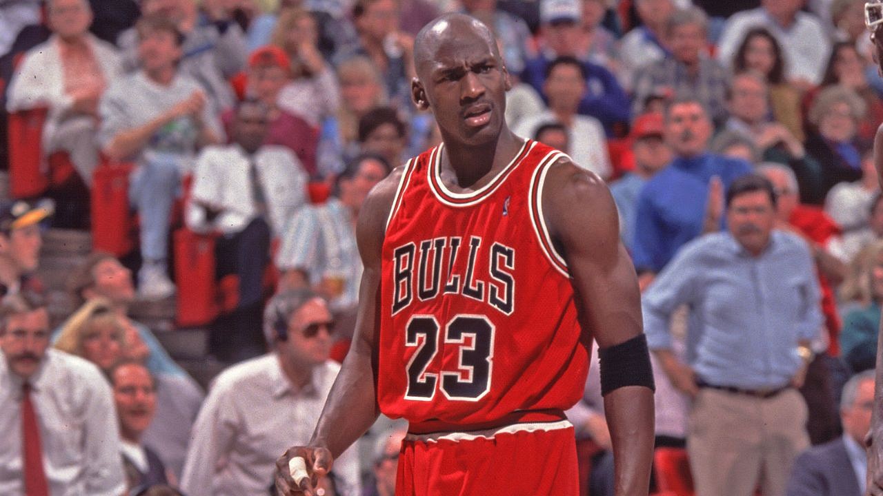 Michael Jordan averaged 28 6 6 in his ROTY season How the Bulls legend achieved greatness in his first season emulating the great Oscar Robertson The SportsRush