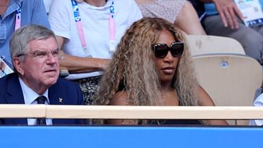 Serena Williams (R) watched the Olympics 2024 men's final