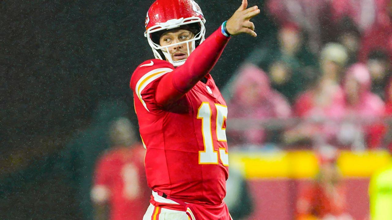 Kansas City Chiefs quarterback Patrick Mahomes (15) celebrates a first down during the second half against the Tampa Bay Buccaneers at GEHA Field at Arrowhead Stadium.