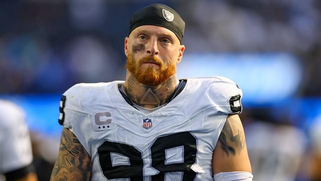 Las Vegas Raiders defensive end Maxx Crosby (98) walks off the field after the NFL, American Football Herren, USA regular season game between the Las Vegas Raiders and the Los Angeles Chargers on October 1, 2023, at SoFi Stadium in Inglewood, CA.