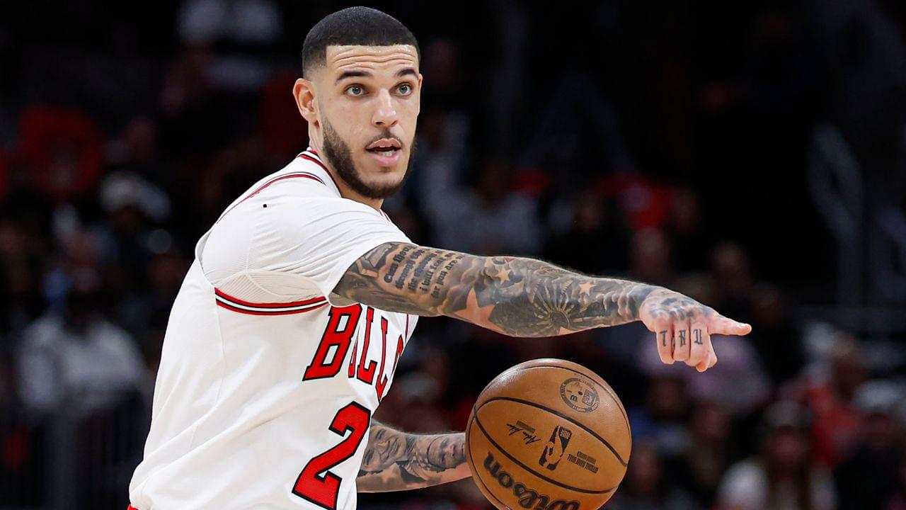 Chicago Bulls guard Lonzo Ball (2) brings the ball up court against the Oklahoma City Thunder during the first half at United Center.