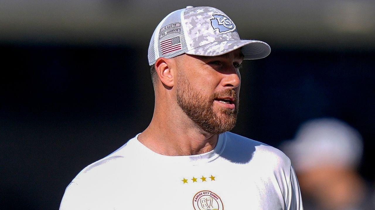 Kansas City Chiefs tight end Travis Kelce (87) during pregame warmups against the Carolina Panthers at Bank of America Stadium.