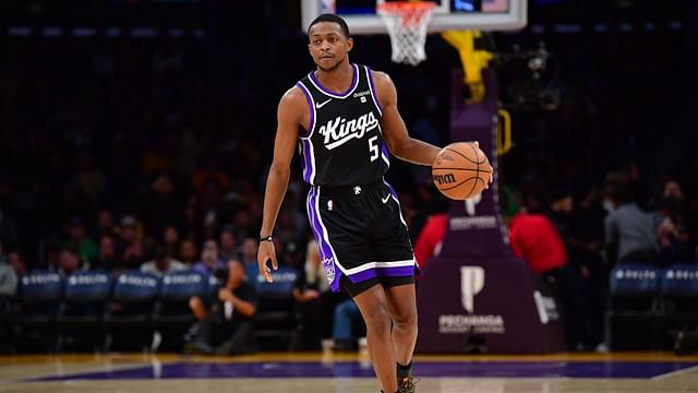 Sacramento Kings guard De’Aaron Fox (5) controls the ball against the against the Los Angeles Lakers during the first half at Crypto.com Arena.