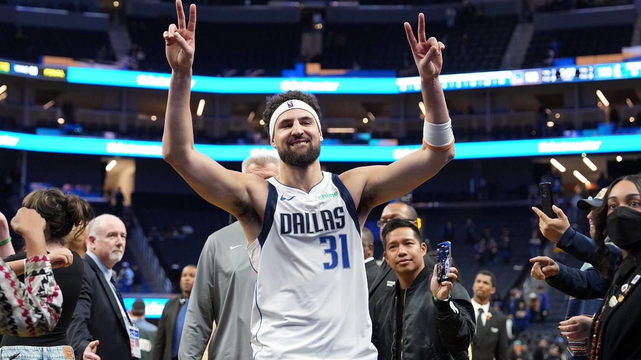 Dallas Mavericks guard Klay Thompson (31) gestures while walking off of the court after defeating the Golden State Warriors at Chase Center.