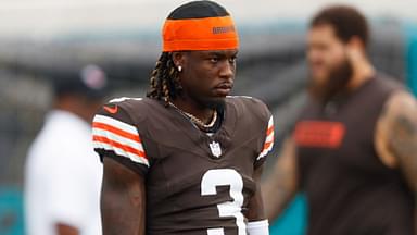 Cleveland Browns wide receiver Jerry Jeudy (3) before the game against the Jacksonville Jaguars at EverBank Stadium.