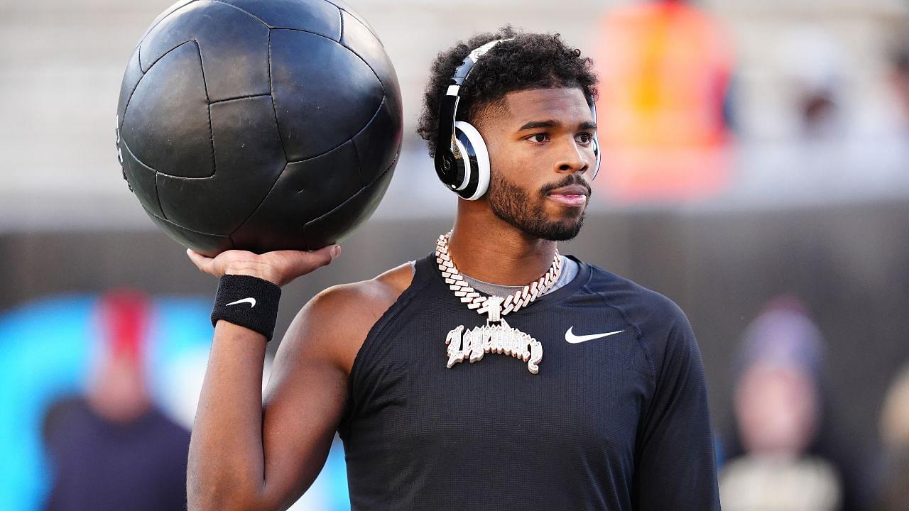 Colorado Buffaloes quarterback Shedeur Sanders (2) before the game against the Oklahoma State Cowboys at Folsom Field.