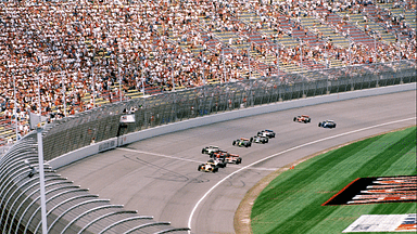 Kenny Brack leads the field of drivers after the start of FEDEX Champ Car Series 2001 at Michigan International Speedway. Credit: IMAGO/Melzer/Fausel