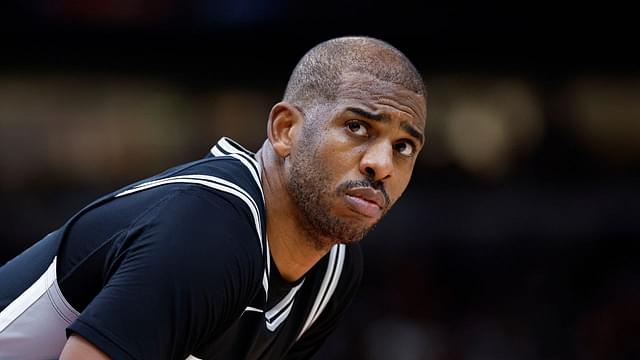 San Antonio Spurs guard Chris Paul (3) looks on during the second half at United Center