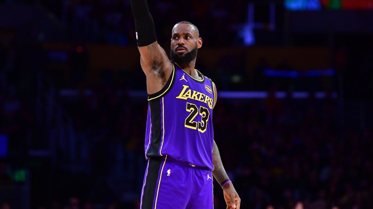 Is LeBron James Playing Tonight vs Rockets? Lakers Injury Report