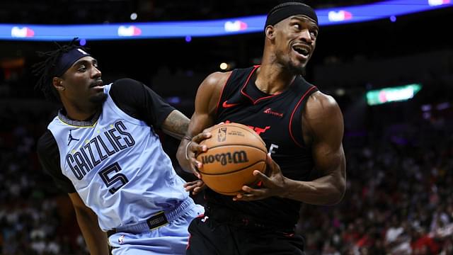 Miami Heat forward Jimmy Butler (22) drives to the basket against Memphis Grizzlies guard Vince Williams Jr. (5) during the second quarter at Kaseya Center