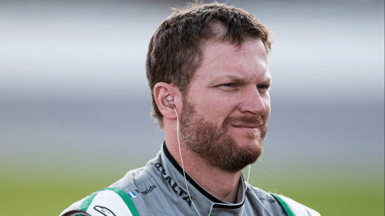 Nov 3, 2017; Fort Worth, TX, USA; Monster Energy NASCAR Cup Series driver Dale Earnhardt Jr. (88) during qualifying for the AAA Texas 500 at Texas Motor Speedway. Mandatory Credit: Jerome Miron-Imagn Images