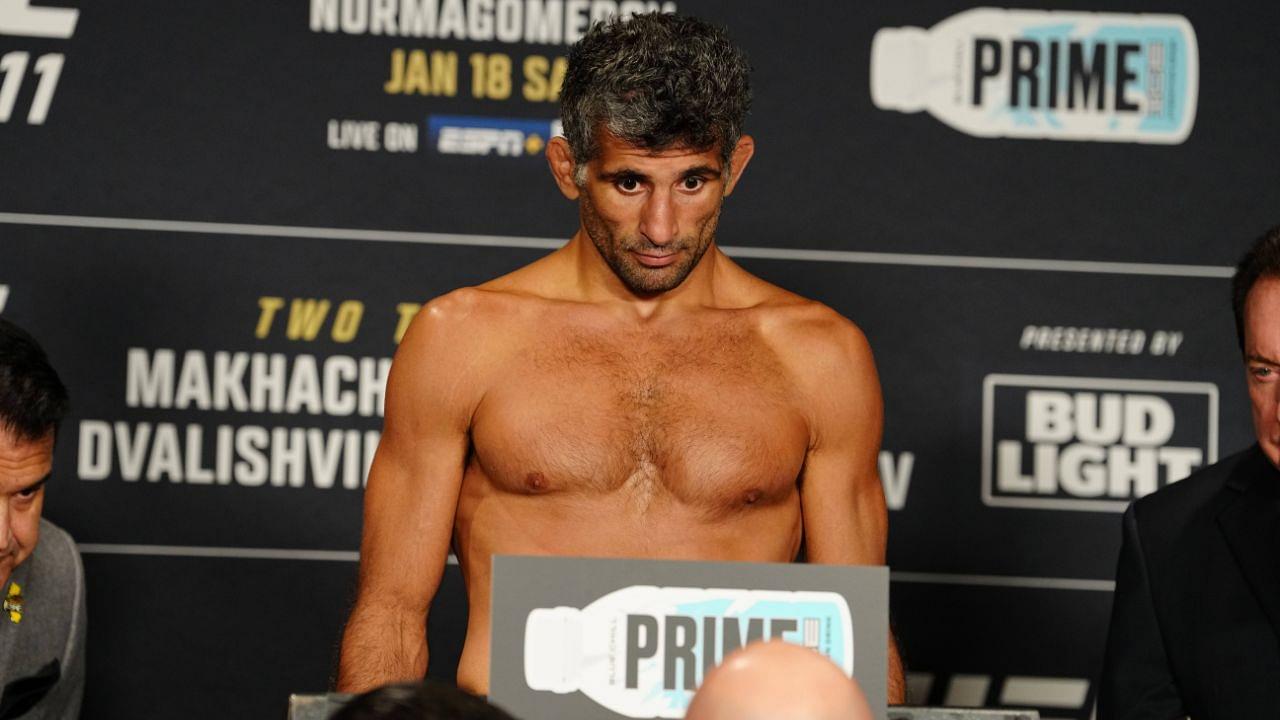 Beneil Dariush steps on the scale for the official weigh-in at Intercontinental Downtown Los Angeles for UFC311 Makhachev vs Tsarukyan 2 : Official Weigh-ins on January 17, 2025 in Los Angeles, CA, United States. (Photo by Louis Grasse PxImages)