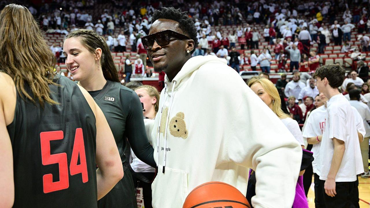 Former Indiana Pacer Victor Oladipo shares a moment with the Indiana Hoosiers after the game against the Iowa Hawkeyes at Simon Skjodt Assembly Hall.