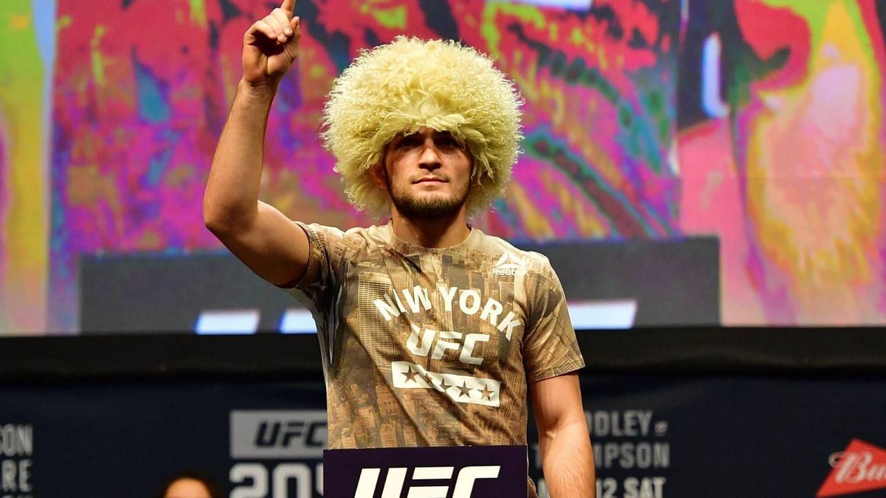 Nov 12, 2016 - New York, New York, U.S. - Khabib Nurmagomedov The Eagle and Michael Johnson The Menace during weigh-in at UFC 205 in Madison Square Garden. during weigh-in at UFC 205 in Madison Square Garden. MMA 2016 - UFC 205 - Weigh-In - ZUMAs277 20161112_shn_s277_370