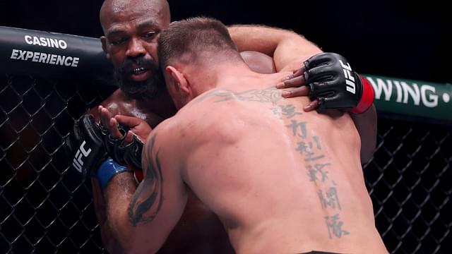 Jon Jones (red gloves) fights Stipe Miocic (blue gloves) in the heavyweight bout during UFC 309 at Madison Square Garden.