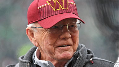 Jan 26, 2025; Philadelphia, PA, USA; Former Washington Commanders head coach Joe Gibbs on the sidelines against the Philadelphia Eagles in the NFC Championship game at Lincoln Financial Field. Mandatory Credit: Eric Hartline-Imagn Images