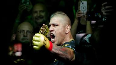 Alex Pereira (red gloves) before a light heavyweight title bout against Khalil Rountree Jr. (not pictured) during UFC 307 at Delta Center.