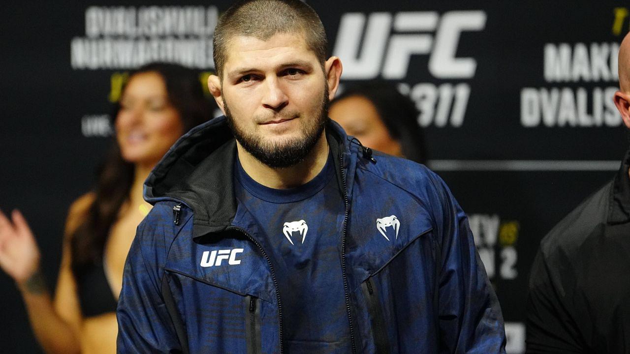 Khabib Nurmagomedov steps on the scale for the ceremonial weigh-in at Intercontinental Downtown Los Angeles for UFC 311 Makhachev vs Tsarukyan 2: Official Weigh-ins on January 17, 2025 in Los Angeles, CA, United States. ( PxImages) Los Angeles, Ca United States -