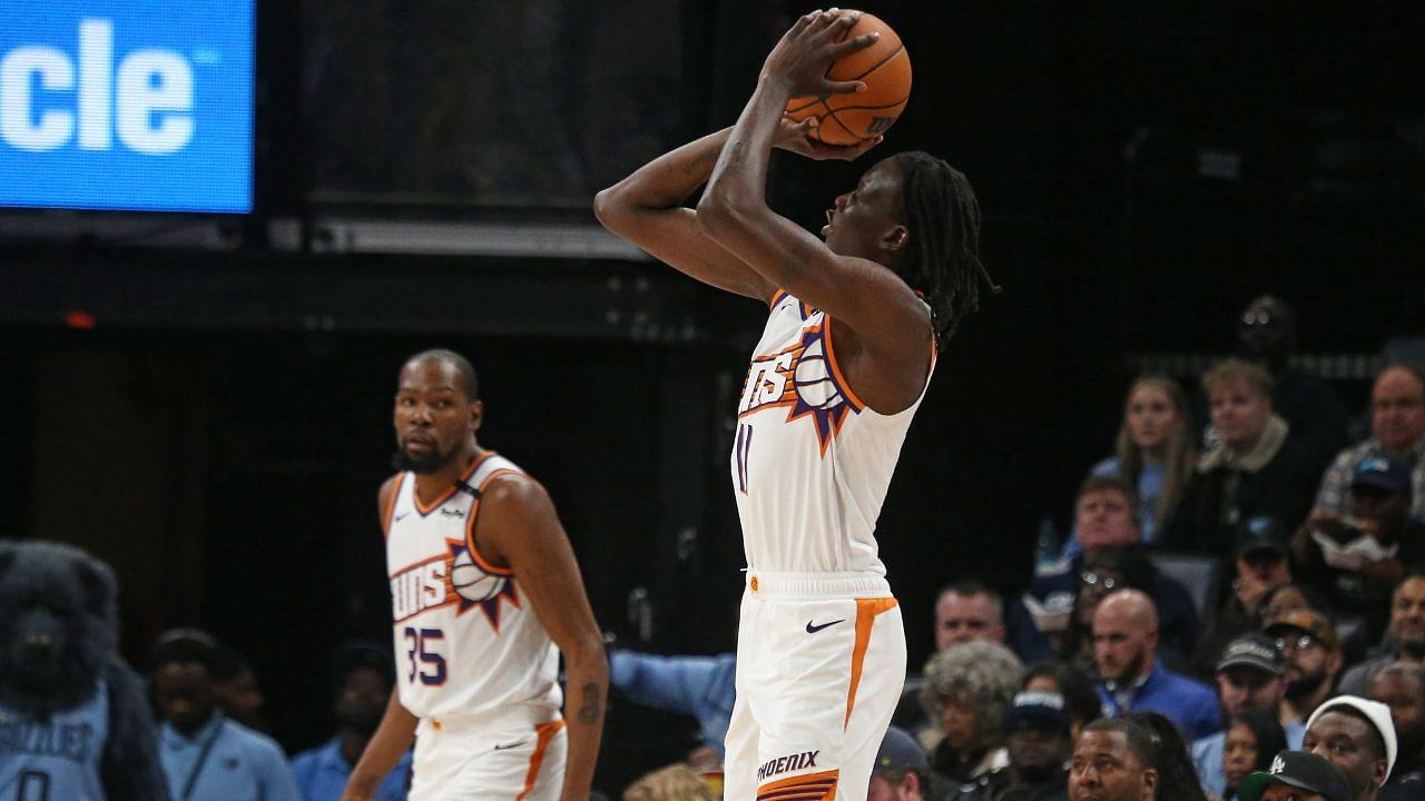 Phoenix Suns center Bol Bol (11) shoots for three during the first quarter against the Memphis Grizzlies at FedExForum