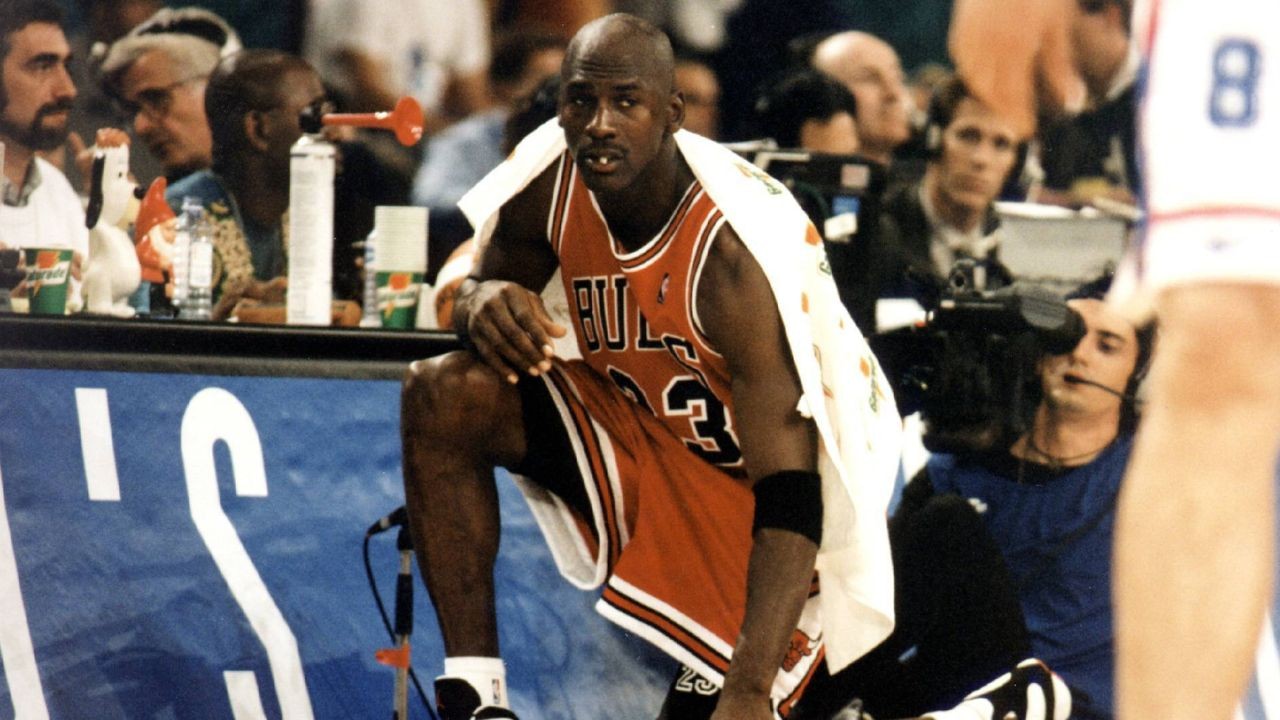 Byron Scott Reveals Michael Jordan Started Long Shorts Trend in