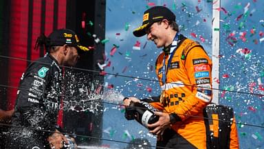 Oscar Piastri (McLaren Formula 1 Team, Australien, 81) jubelt mit Champagner und Lewis Hamilton (Mercedes AMG Petronas Formula One Team, Großbritannien, 44)