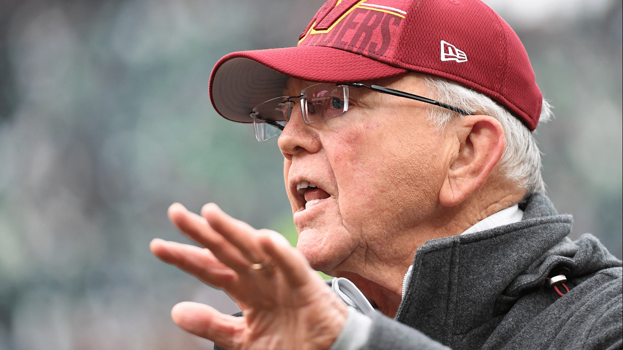 Jan 26, 2025; Philadelphia, PA, USA; Former Washington Commanders head coach Joe Gibbs on the sidelines against the Philadelphia Eagles in the NFC Championship game at Lincoln Financial Field. Mandatory Credit: Eric Hartline-Imagn Images