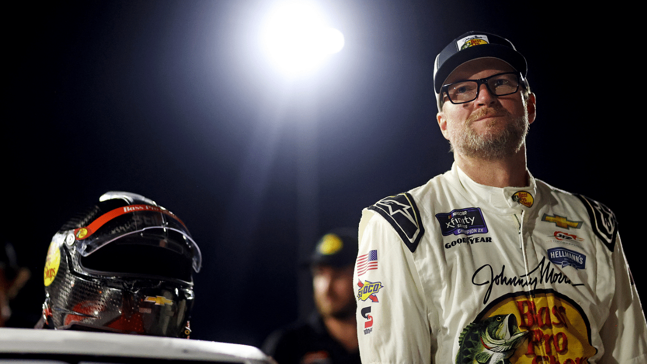 Jul 20, 2024; Hampton, VA, USA; Dale Earnhardt Jr. (3) waits for the start of the 16th Annual Hampton Heat at Langley Speedway. Mandatory Credit: Peter Casey-Imagn Images