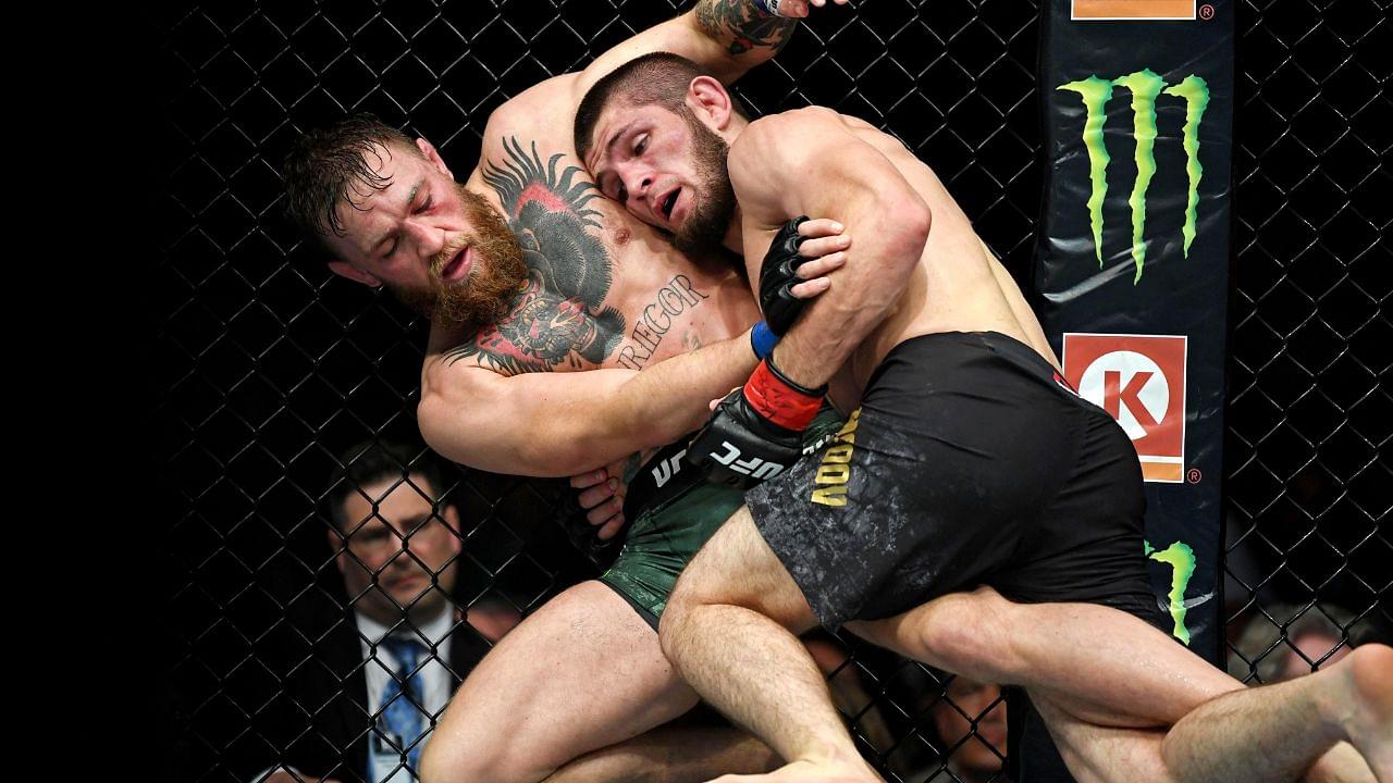 Khabib Nurmagomedov (red gloves) fights Conor McGregor (blue gloves) during UFC 229 at T-Mobile Arena.