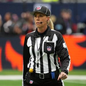 She's Coming To Umpire - Jen Pawol Closes In On MLB