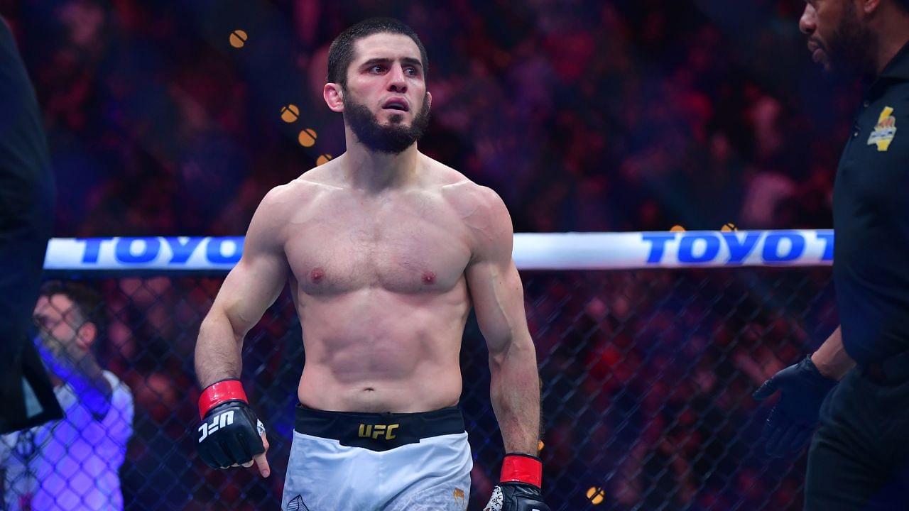 IsIslam Makhachev (red gloves) reacts after defeating Renato Moicano (blue gloves) in a lightweight title fight during UFC 311 at Intuit Dome.Islam Makhachev (red gloves) reacts after defeating Renato Moicano (blue gloves) in a lightweight title fight during UFC 311 at Intuit Dome.